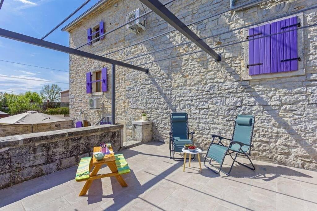 House Kristina **** Burići Exterior foto